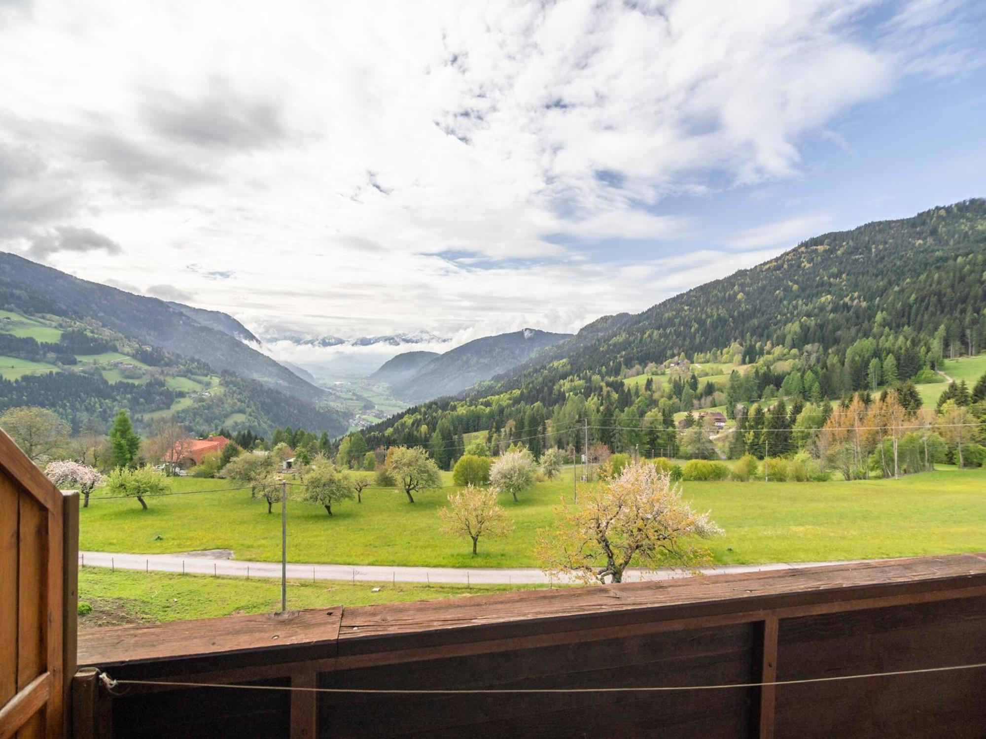 Cozy Apartment In Afritz Am See Near Gerlitzen Ski Area מראה חיצוני תמונה