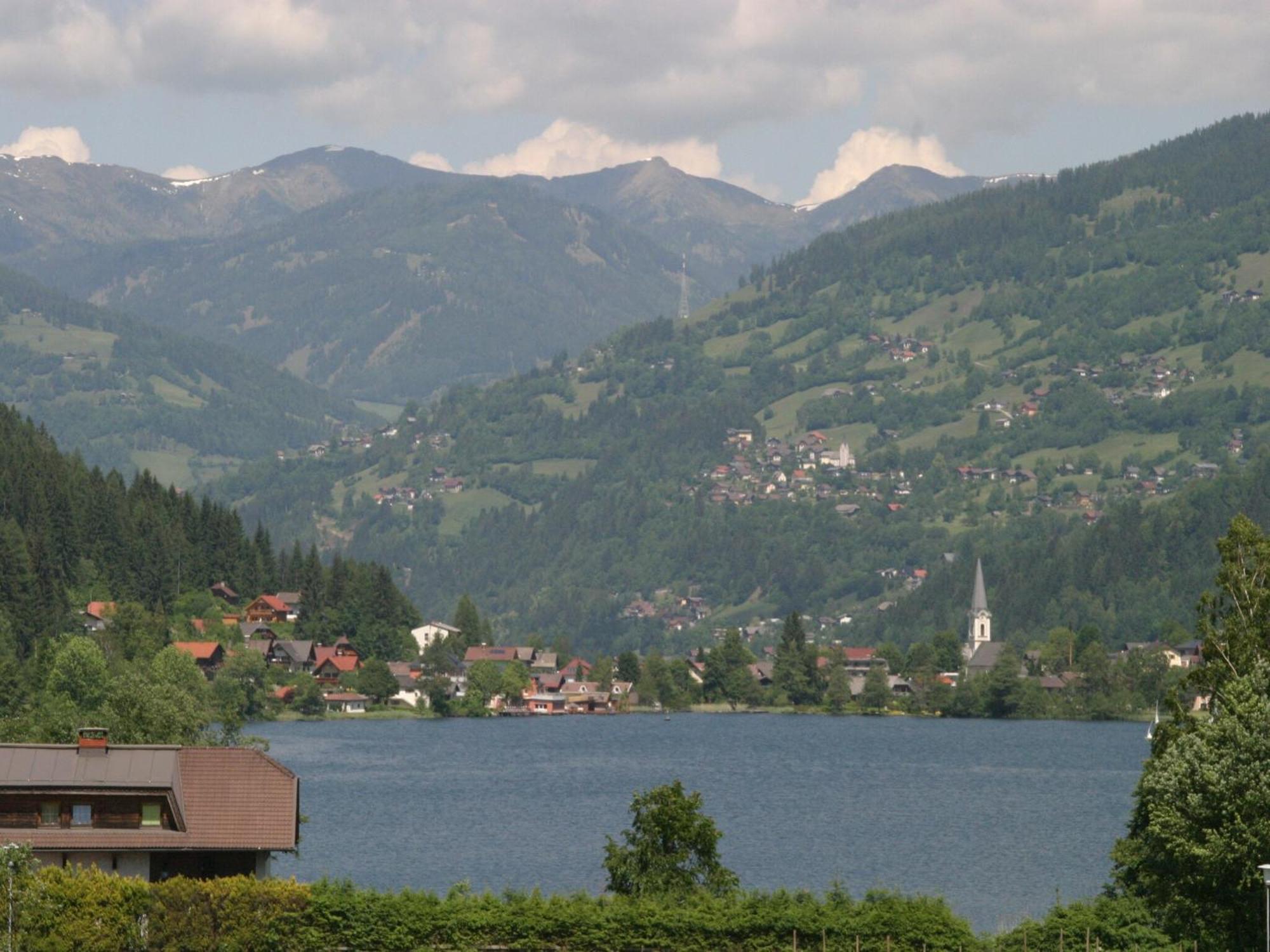 Cozy Apartment In Afritz Am See Near Gerlitzen Ski Area מראה חיצוני תמונה