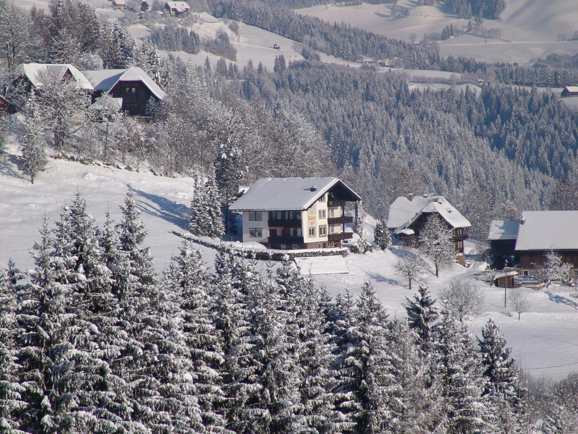 Cozy Apartment In Afritz Am See Near Gerlitzen Ski Area מראה חיצוני תמונה
