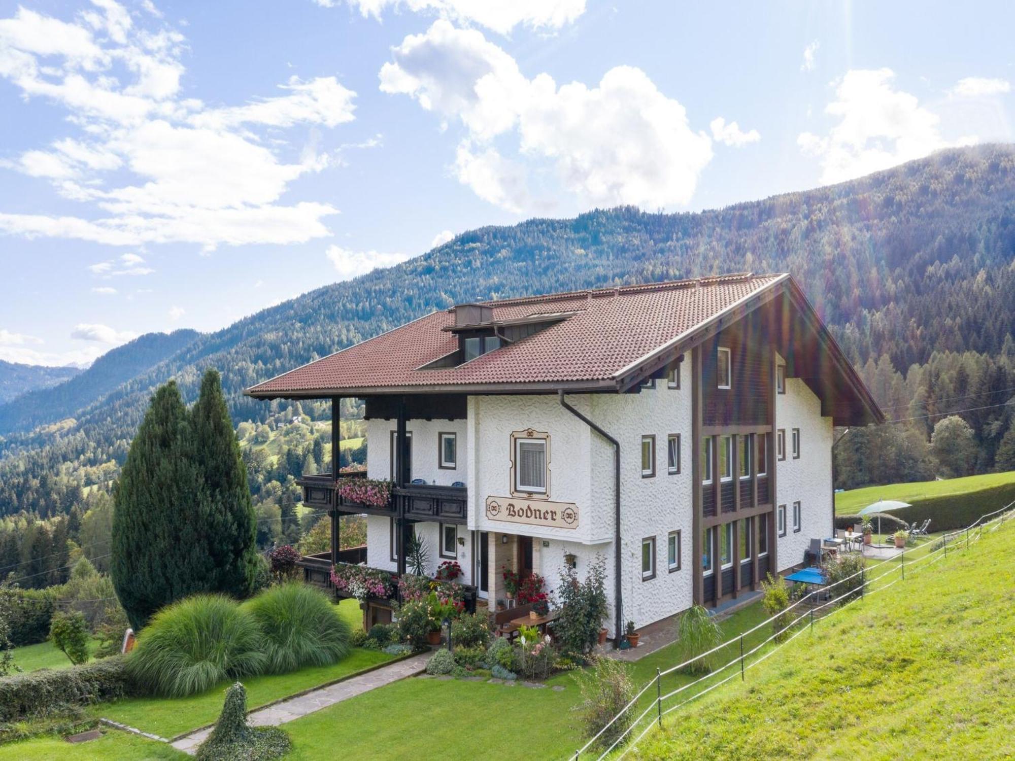 Cozy Apartment In Afritz Am See Near Gerlitzen Ski Area מראה חיצוני תמונה